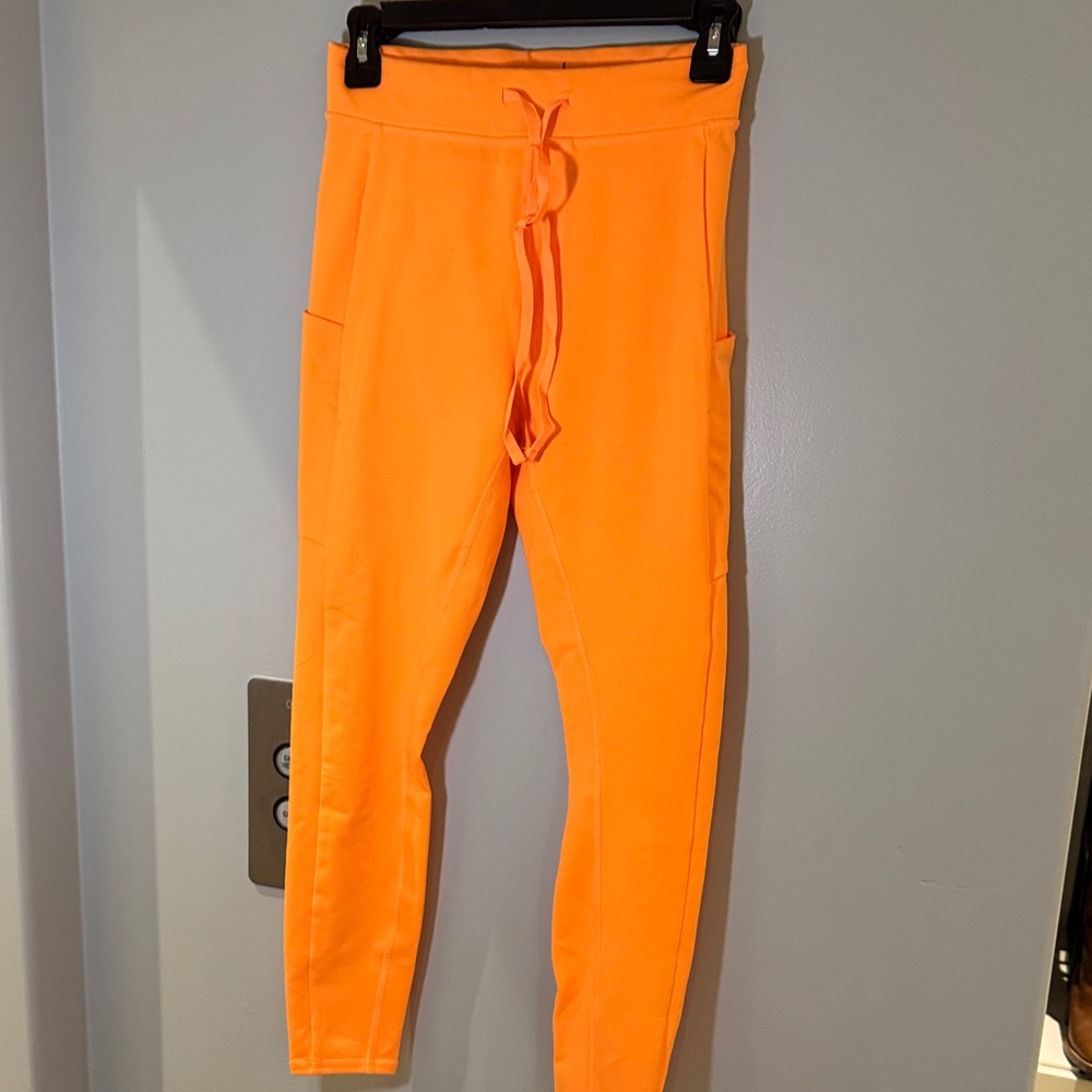 ALO Yoga Bright Orange Leggings